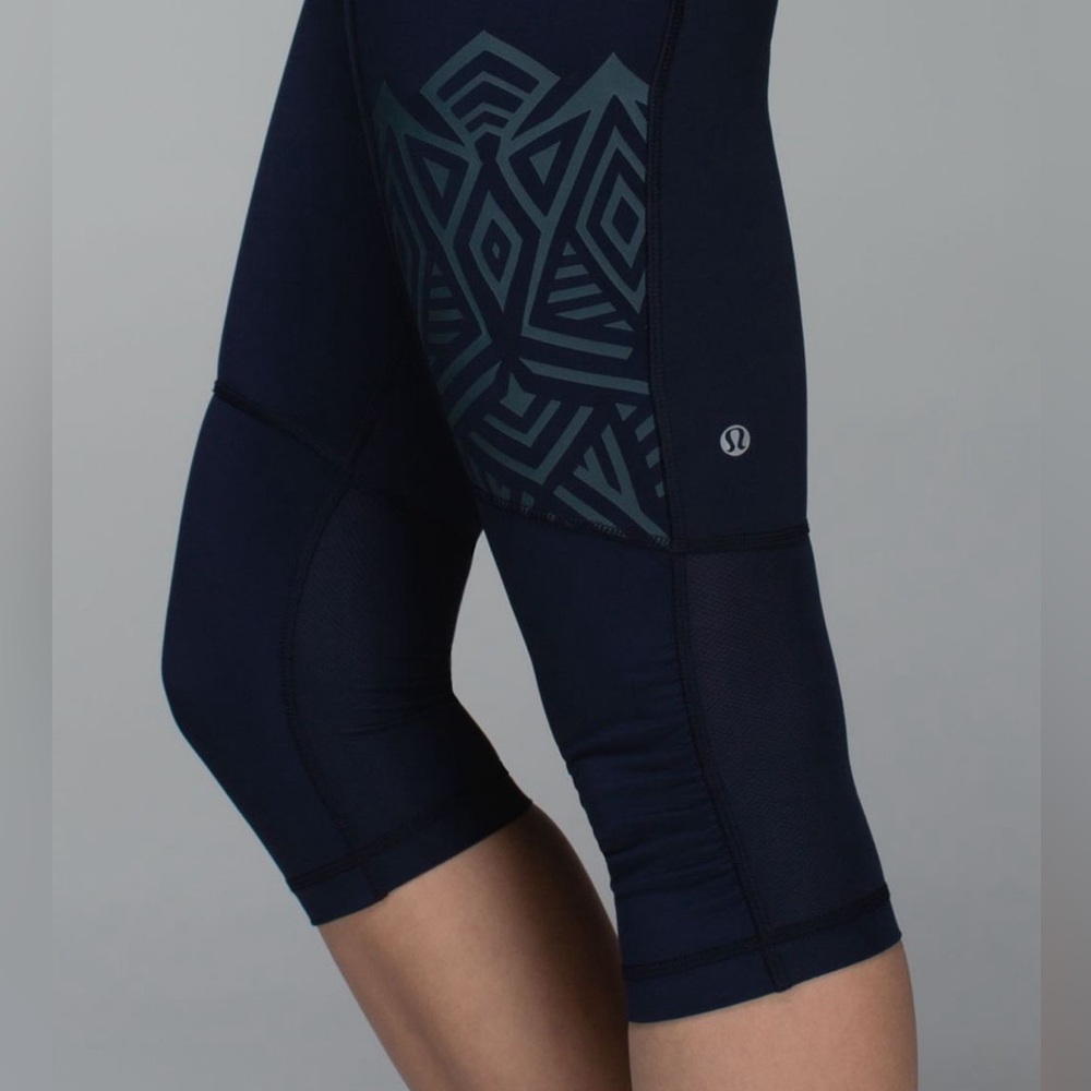 Lululemon Stash It Crop Legging Luxtreme Inkwell